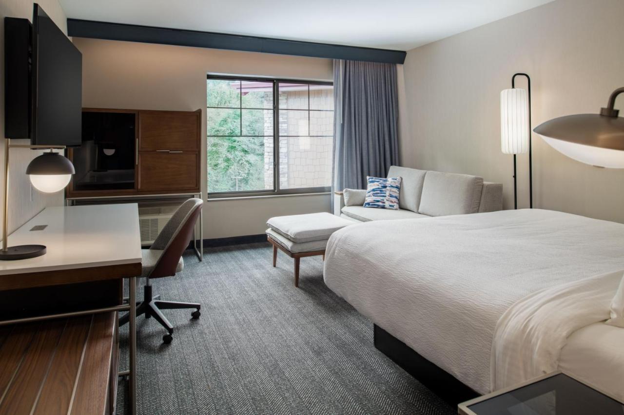 Hotel Courtyard By Marriott Olympia Esterno foto